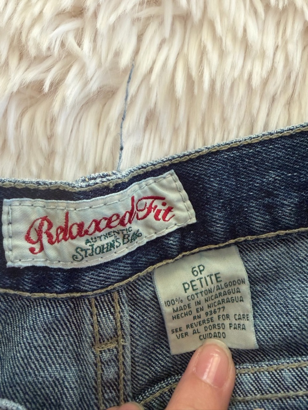 St. John's Bay Women's Straight Leg Jeans in Dark Blue Denim - Picture 2 of 3